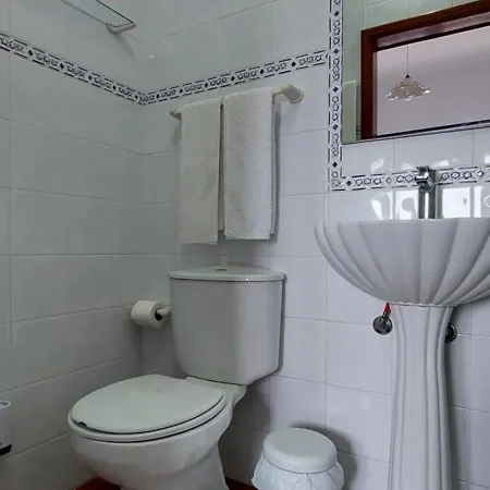Pequena Baleia Bed & Breakfast Ferrel  Exterior photo